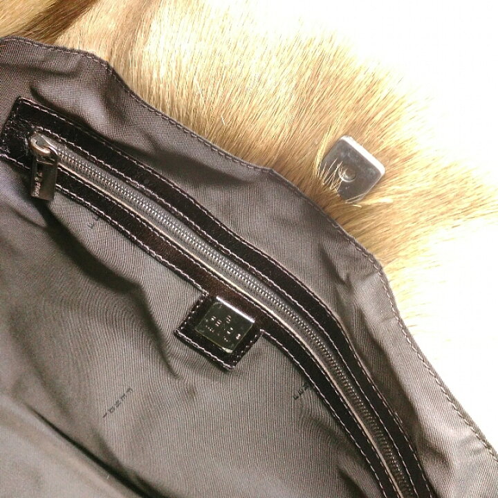 楽天市場】今だけ!! 値下げ! 希少品【FENDI】フェンディ リアルファー 