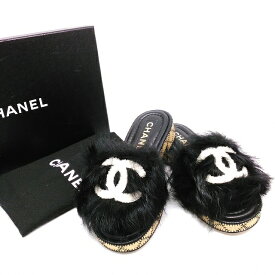 みんなから注目の的!!パリより新入荷!! 【新品】【入手困難】早い者勝ち!! CHANEL シャネル シアリング ファー サンダル　 ココマーク　サンダル　ブラック【新品】【送料無料】ココマーク ファー ミュール