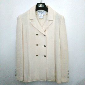レア物!! セレブな貴方に!!早い者勝ちです。通気性の夏対応品。超美品!!上品なCHANEL シャネル ジャケット ココマーク釦　ツイード アイボリー　オフ 白　Wボタン　98P 36サイズ エレガント レア物　Paris Collection【SAランク】