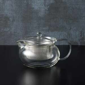 nIXE}{  06231079lC  Hi  a e[uEFA aM ̏íA[J[шϑqɂ̔łB