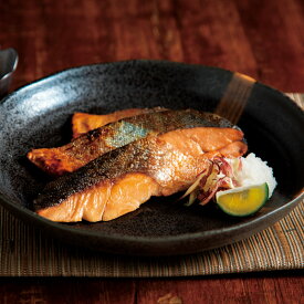 北海道産鮭の3種詰合せ 5701-30c人気 おすすめ 食品 魚介類 海産物 水産加工品 ※こちらの商品は、メーカーおよび委託倉庫からの発送です。