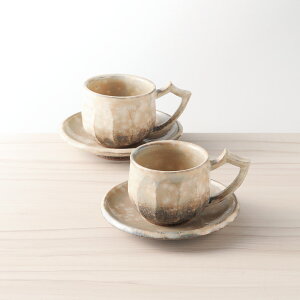 ā{2q Y-10lC  Hi  a e[uEFA aM ̏íA[J[шϑqɂ̔łB