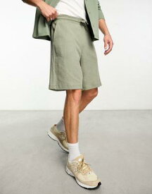 エイソス ASOS DESIGN oversized shorts in khaki green waffle メンズ