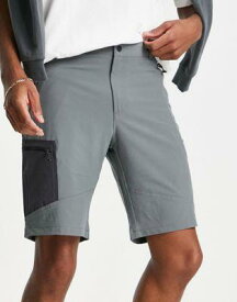 コロンビア Columbia Triple Canyon shorts in grey メンズ