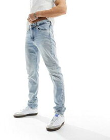 カルバンクライン Calvin Klein Jeans slim tapered jeans in light wash メンズ