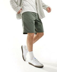 カーハート Carhartt WIP single knee shorts in green メンズ