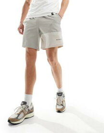 コロンビア Columbia Hike colour block shorts in flint grey メンズ