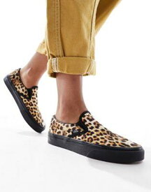 バンズ Vans classic slip on trainers in leopard print レディース