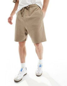 エイソス ASOS DESIGN oversized fit shorts in beige メンズ