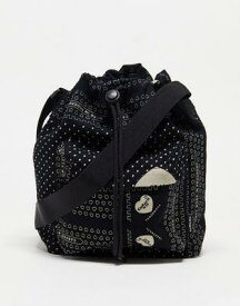 カーハート Carhartt WIP heart bandana shoulder bag in black ユニセックス