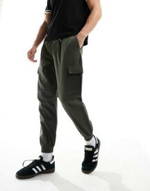 ルック New Look cuffed cargo trouser in khaki メンズ