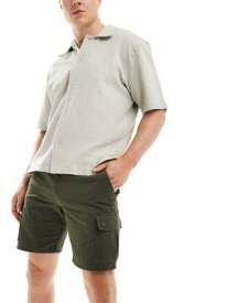 ルック New Look cargo shorts in dark khaki メンズ