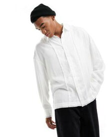 Reclaimed Vintage distressed long sleeve shirt in white with fraying detail メンズ