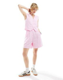 グラマラス Glamorous high waisted city shorts in pink white stripe co-ord レディース