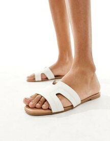 ルック New Look flat sandal in white レディース