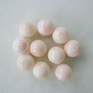 ミッド珊瑚 丸玉 ビーズ (1個) 約14〜14.5ミリ 貫通穴 『宝石サンゴ』 珊瑚婚 還暦 誕生日 御祝 厄除 御守 3月の誕生石 ギフト プレゼント 結婚35周年 珊瑚職人