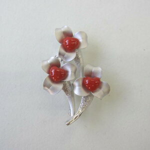 日本 高知産赤珊瑚 SILVER ブローチ ペンダント兼用 ハート 花モチーフ 宝石サンゴ 珊瑚婚 還暦 誕生日 御祝 厄除 御守 3月の誕生石 ギフト プレゼント 結婚35周年 珊瑚職人