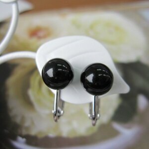 黒珊瑚 イヤリング (9ミリ) 真鍮 お買い得 フォーマル 『宝石サンゴ』 珊瑚婚 還暦 誕生日 御祝 厄除 御守 3月の誕生石 ギフト プレゼント 結婚35周年 珊瑚職人