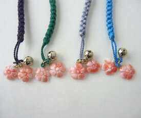 ピンク珊瑚 可愛い桜の花 お守り根付け 正絹 開運 帯 和小物 『宝石サンゴ』 珊瑚婚 還暦 誕生日 御祝 厄除 御守 3月の誕生石 ギフト プレゼント 結婚35周年 珊瑚職人