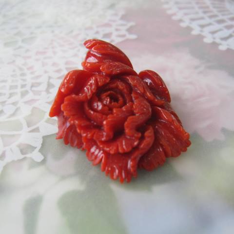 楽天市場】日本・高知産赤珊瑚の美しい牡丹の花の彫り帯留兼ペンダント 