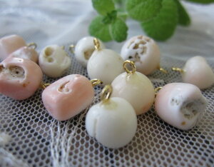 ミッドサンゴ ナチュラルパーツ (12個セット・9ピン付き) 『宝石サンゴ』 珊瑚婚 還暦 誕生日 御祝 厄除 御守 3月の誕生石 ギフト プレゼント 結婚35周年 珊瑚職人