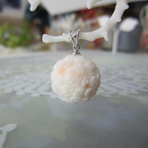 Sʒ X ̒y_ggbv (15.7~) K18WG _C0.01ct w΃TSx X荥 җ a j   3̒a Mtg v[g 35N XEl