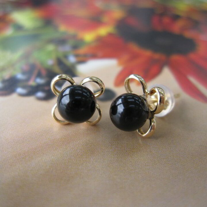 楽天市場】黒珊瑚ピアス. (約5mm) 花モチーフ K18 直結 『宝石サンゴ 