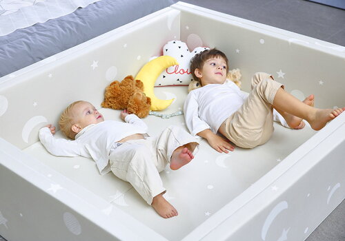 楽天市場 ベビーサークル マット 折りたたみ サークルマット ムーンスター プレイマット ベビーゲート プレイヤード 北欧 ボールプール ベビー サークル ホワイト 防水 洗える 赤ちゃん フロアーマット キッズ スペース ベビーマット Caraz 三豊ストア