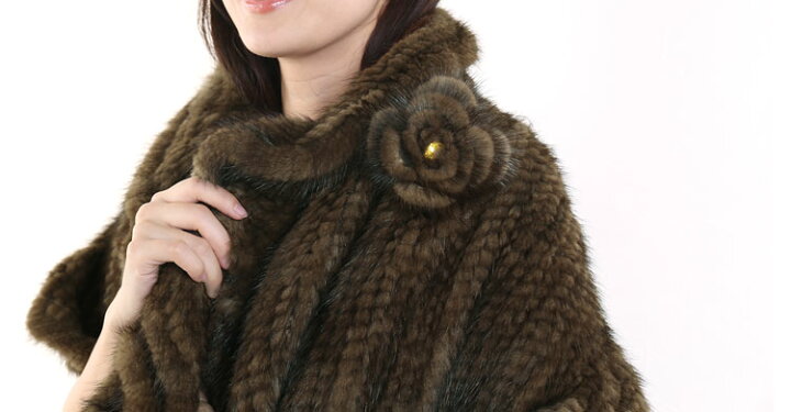 楽天市場】【40%OFFクーポン!】ミンク ストール 編み込み フリル お花  