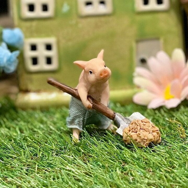 楽天市場 スコップ掘り豚さん ミニチュアアニマル 小さな動物の世界 レトロ アンティーク風 昭和レトロ 置物 オブジェ インテリア ガーデニング プレゼント ギフト かわいい ユニーク 楽しい 癒し マスコット フィギュア リアル 本物そっくり コレクション 手のひら