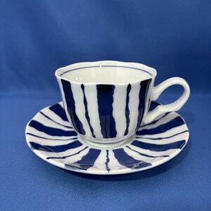 カップ&ソーサー コーヒー碗皿 縞十草 美濃焼 清秀コーヒーカップ ティーカップ 受け皿付き 高級感 和風 染付 十草 藍 紺 青 磁器 陶器 食器 日本製 ギフト おしゃれ 上品 和モダン プレゼン