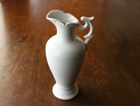【アウトレット】アンティーク風花瓶 水差し型 22cm / 白い陶器 ピッチャー型 片口 フラワーベース 花器 オブジェ インテリア雑貨