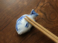【アウトレット】鯛の箸置き・青 / 箸休め キッチン雑貨 卓上用品 カトラリーレスト タイ 魚 お祝い めで…