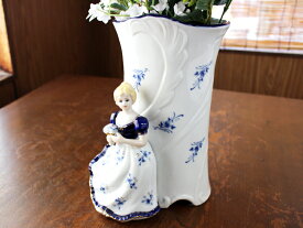【アウトレット】ブルードレス そよ風と少女の花瓶 [高さ24cm] / フラワーベース アンティーク風 女性 花柄 青 ネイビー 女の子 レトロ風