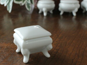 yAEgbgz rt~j p^iWtj 3.9×3.9cm / ANZT[P[X G  CZXz_[ WG[P[X WG[{bNX ANZT[