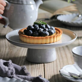 ケーキスタンド 22cm NOSSE SVELTE // ケーキ台 コンポート ケーキコンポート アフタヌーンティー ケーキトレイ ケーキトレー ディスプレイ インテリア ホームパーティー バースデー ノッセ おしゃれ 食洗機対応 洋食器 陶器 ギフト