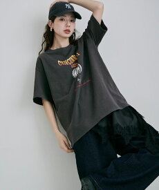 ピグメントヴィンテージ加工プリントTシャツ トップス Tシャツ 半袖 ロゴT プリント プリントT 綿100 綿 コットンT クルーネック 丸首T プルオーバー オーバーサイズ コットン ビッグシルエット ゆったり 古着風 ビンテージ風 バンT バンドTシャツ風