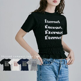 シャーリングコンパクトロゴTシャツ トップス Tシャツ 半袖 ロゴT プリントT 綿混 シャーリング クルーネック 丸首 プルオーバー コンパクト ペプラム