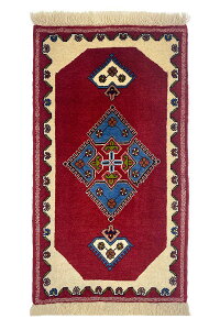 ペルシャ絨毯 ヤラメ トライバルラグ 約54cmx 94cm 玄関マット レッド 赤色 長方形 羊毛 ウール メダリオン ホットカーペット対応 床暖房対応 室内 オールシーズン 一年中 現品限り 一点もの 高