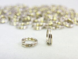 二重カン 線径:約0.7mm 7mm シルバー 約100個 100ヶ 二重リング 接続金具 丸環 マルカン 副資材 基本パーツ 約0.7cm アクセサリーパーツ アクセサリー パーツ おすすめ パーツ 基礎金具 カン類 2重丸カン 材料 問屋 卸 ハンドメイド ハンドメイドパーツ さや工房