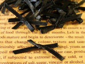 【サテンリボン 約25個】クラシックブラック 直径3.5cm×2cm 大きさ調節可 ハンドメイド ハンドメイドパーツ 小物 材料 パーツ 簡単 手作り デコ素材 アクセサリー アクセサリーパーツ 問屋 卸 おすすめ