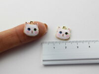 楽天市場 8月は毎日発送 ミニチャーム ピンクチークねこ 約15x11mm ホワイト 1個 猫 ネコ 白猫 カン付き レジン イラスト ハンドメイド アクセサリーパーツ アクセサリーパーツの店 紗や工房 楽天市場 8月は毎日発送 ミニチャーム ピンクチークねこ 約15x11mm ホワイト 1個 猫 ネコ 白猫 カン付き レジン イラスト ハンドメイド アクセサリーパーツ アクセサリーパーツの店 紗や工房
