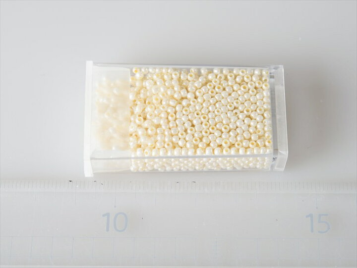 楽天市場】ビーズ 丸小ビーズ col.965A アイボリー 2mm 10g 約0.2cm 