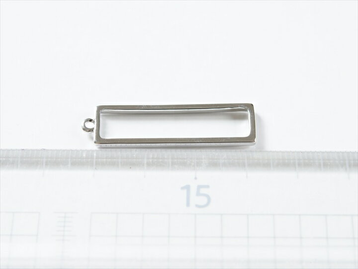 楽天市場 レジン枠 フレーム 細長い長方形 35mm シルバー 1個 1ヶ 約3 5cm レジン 枠 通し穴 レジン台 空枠 亜鉛 レクタングル レジン液 モールド アクセサリー パーツ パーツ 金属チャーム 金属パーツ 金属フレーム カン付 セッティング 土台 さや工房 手作り