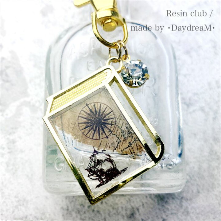 Resin Club(レジンクラブ) 埋め込みレジンシール 蝶3 88×150mm 1個 1枚 バタフライ レジン用 封入 レジン資材 アクセサリー パーツ 問屋 卸 レジン用品 レジンシール レジン封入 材料 ハンドメイド さや工房 手作りアクセサリーパーツ おすすめ アクセサリーパーツの店 ... Resin club(レジンクラブ) 埋め込みレジンシール アクアリウム 1枚 水草 レジン 封入 レジン資材 アクセサリー パーツ 問屋