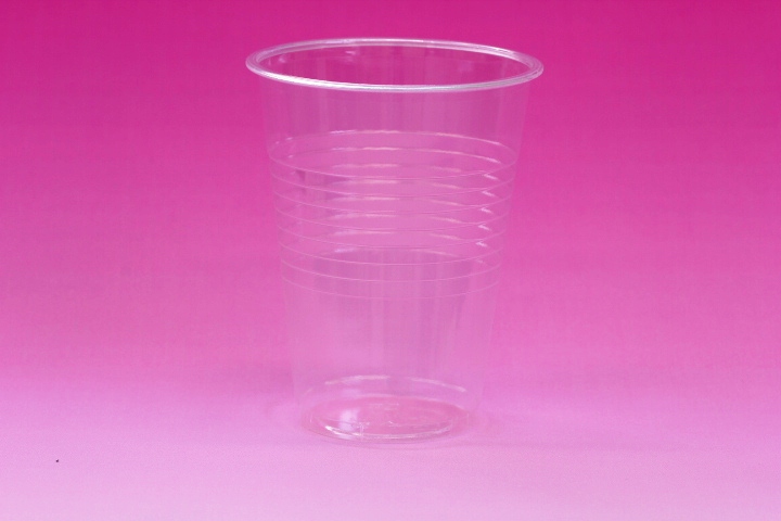 透明プラカップ 透明プラスチックカップを激安販売 普及サイズ７オンスが １個＝３．３８円 ２１０ｍｌ 2000個 ７オンス プラスチックカップ７ 現品 激安通販販売