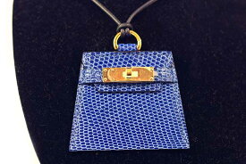 エルメス　HERMES　モンプティケリー GM　ペンダント　ネックレス　ブルー　青　リザード　G金具　ゴールド金具　MONPETIT KELLY GM　モンペティケリー GMサイズ　本物　未使用　箱付き　ケリーモチーフ　バッグチャーム