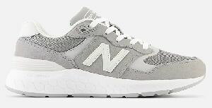 yzyEH[LOzNB new balance j[oXWalking Fresh Foam 880 v6 CG6O[@DE2E