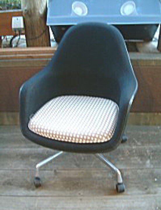 楽天市場】イームズ eames ハーマンミラー ルーズクッション アーム 