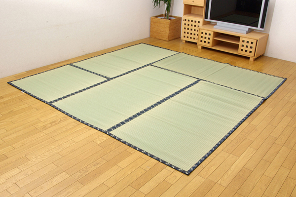 純国産 い草 上敷き カーペット 糸引織 『日本の暮らし』 江戸間4.5畳(約261×261cm） | すてきらいふ